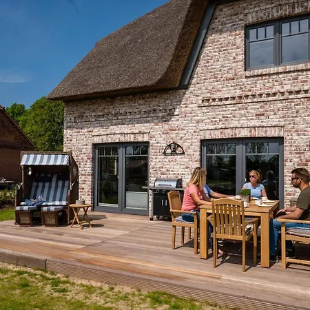 Moin Ahoi Reethaus Holiday home *